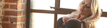 Load image into Gallery viewer, Nikki Benz